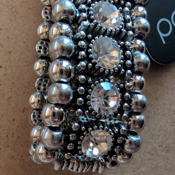 Paparazzi Silver and Black Beaded Stretch Bracelet - Picture 4 of 4